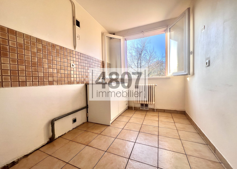 Appartement T3 à louer à Cran Gevrier