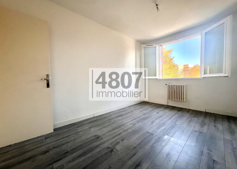 Appartement T3 à louer à Cran Gevrier